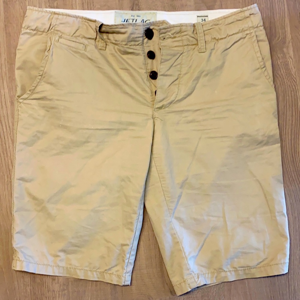 JetLag men’s 34 short in beige.